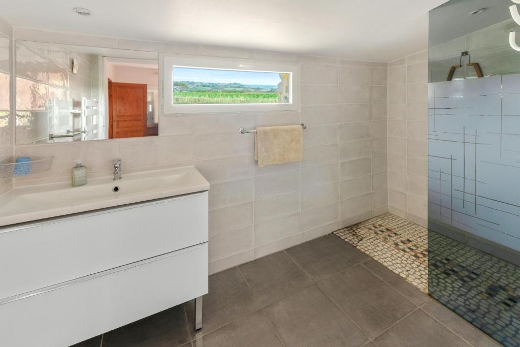 Maison de 2 chambres avec vue sur la mer jardin amenage et wifi a Paimpol photo 4