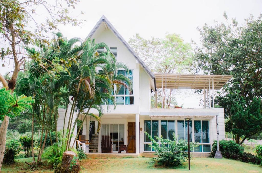 Семейный (Семейное бунгало Делюкс - Вид на пляж), Koh Mak Resort