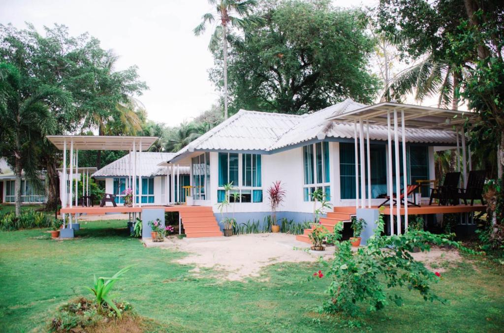 Семейный (Семейное бунгало), Koh Mak Resort