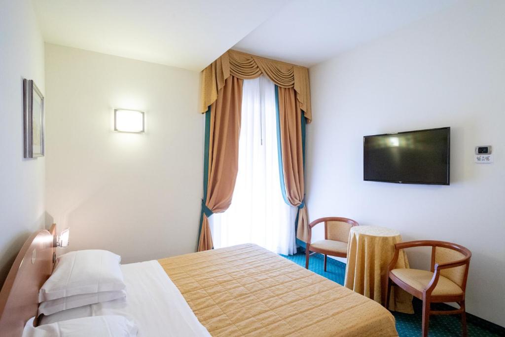 Hotel Capri Bardolino 3S photo 3