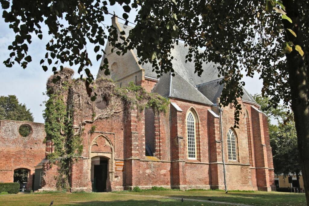 Villa Prinsenhof # Twaalf - Tap to explore photos
