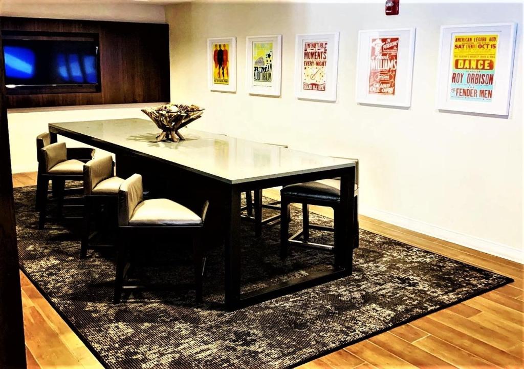 Holiday Inn Franklin - Cool Springs, an IHG Hotel photo 2