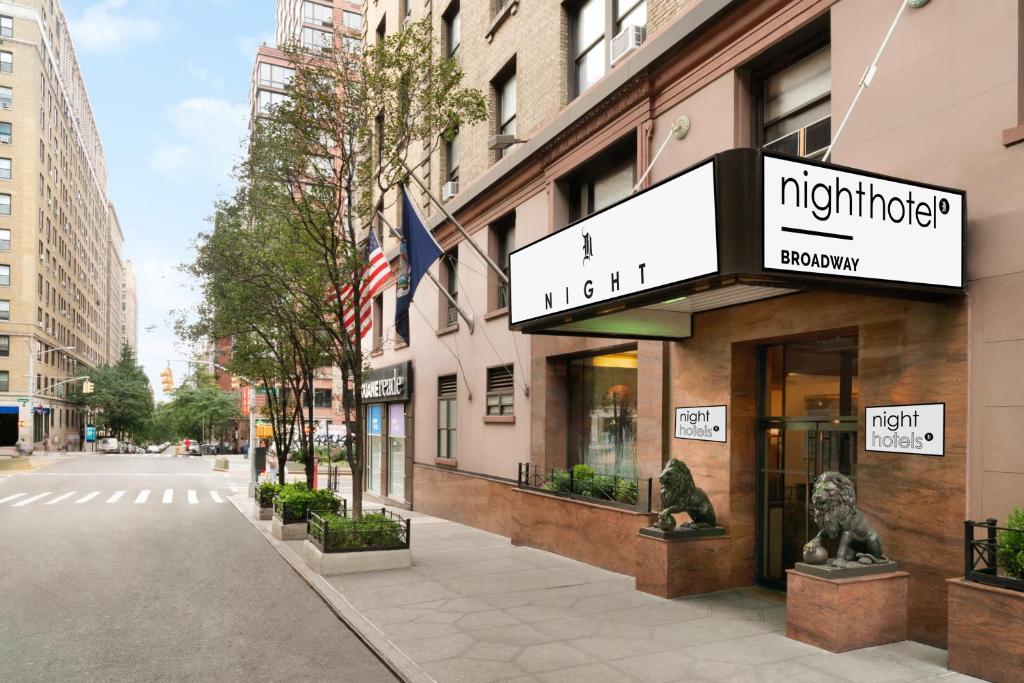 Night Hotel Broadway image