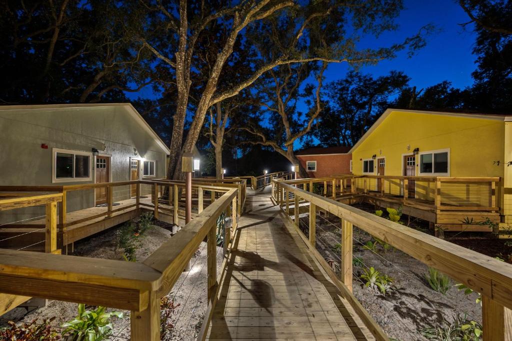 Sea Cottages of Amelia image