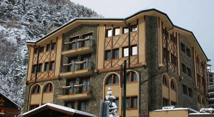 {
  "en-gb": "Hotel Xalet Verdú"
} photo 3
