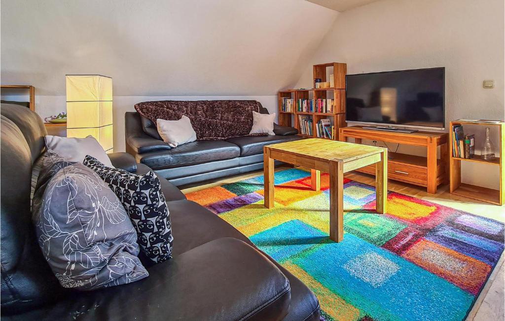 Awesome Home In Kranichfeld With 2 Bedrooms And Wifi photo 3