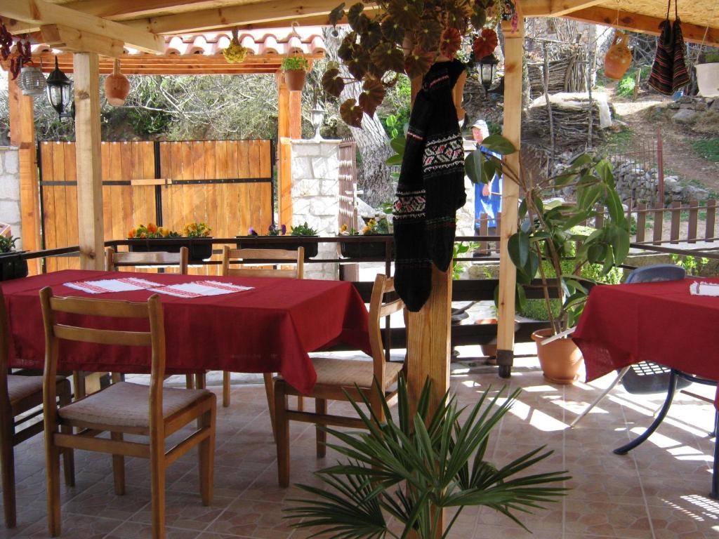 Risto's Guest House photo 2