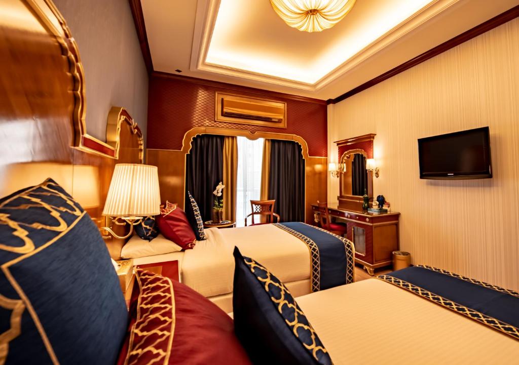Двухместный (Номер «Премиум» с балконом и видом на залив), Отель Riviera Hotel