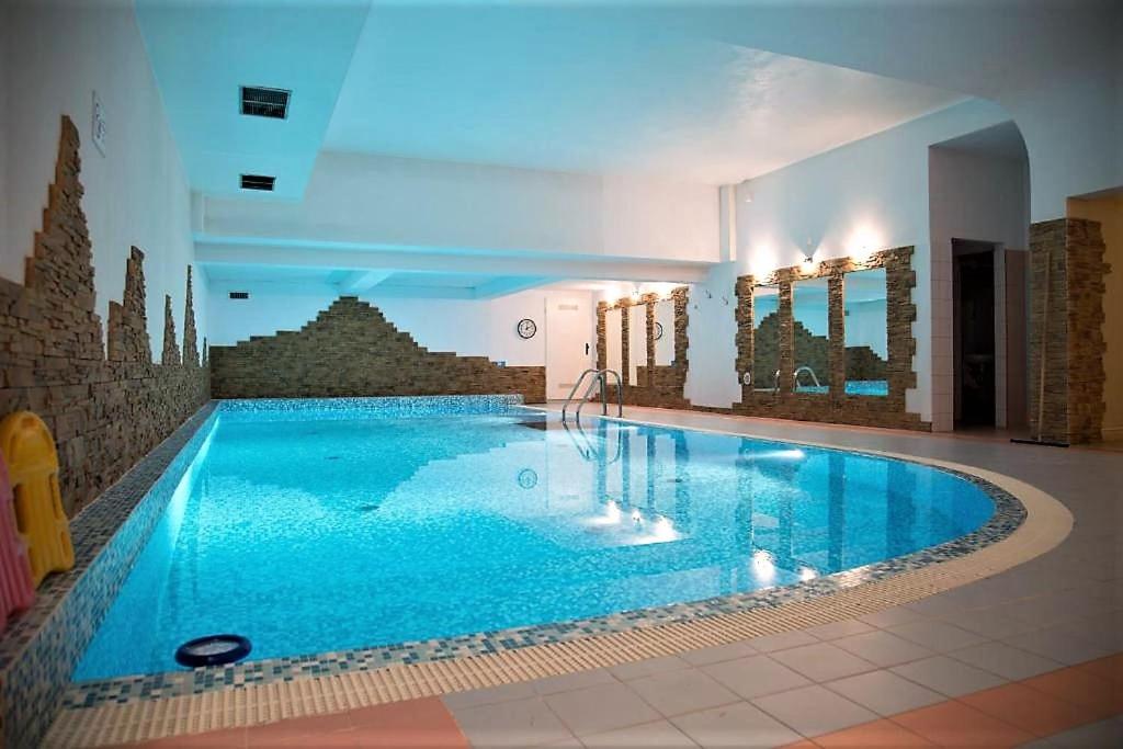 Apartament Radowid 14 w centrum z basenem photo 1