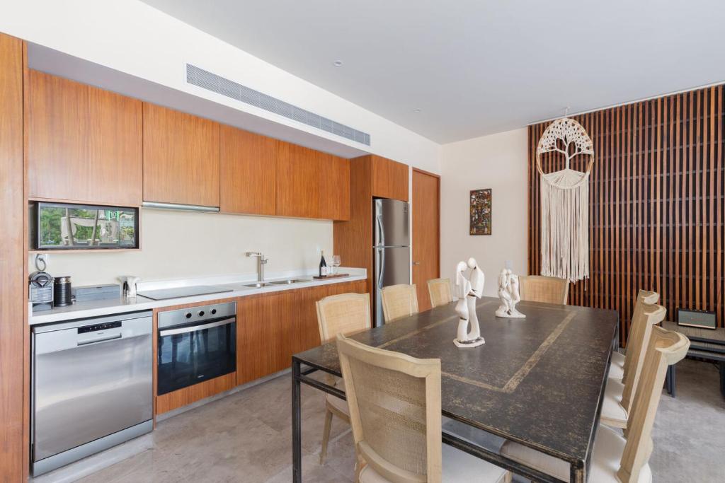 Marvelous Apartment with Unique Pool and extraordinary amenities photo 4