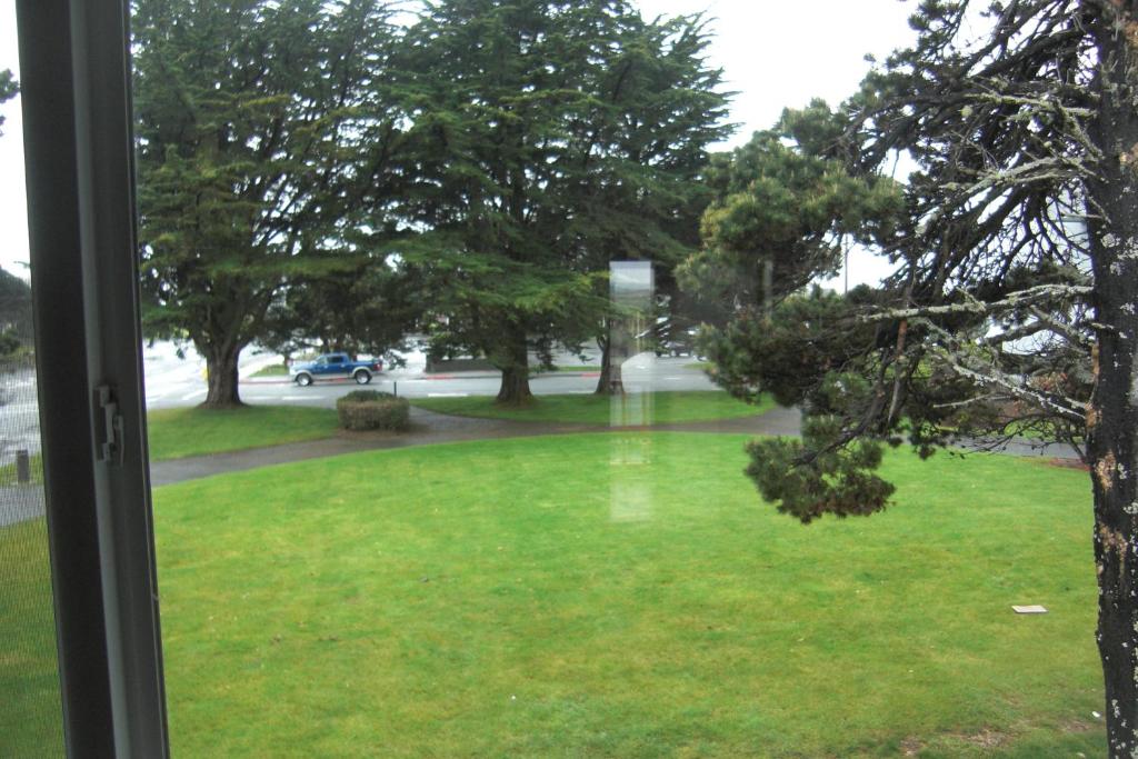 Front Street Inn photo 3