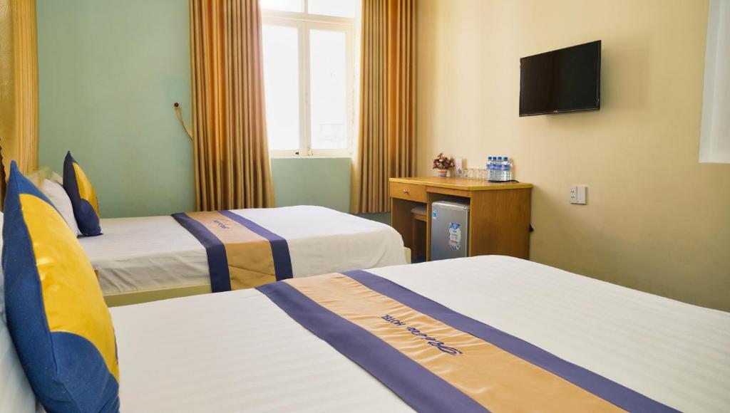 Четырехместный (Четырехместный номер Делюкс), Rita Hotel