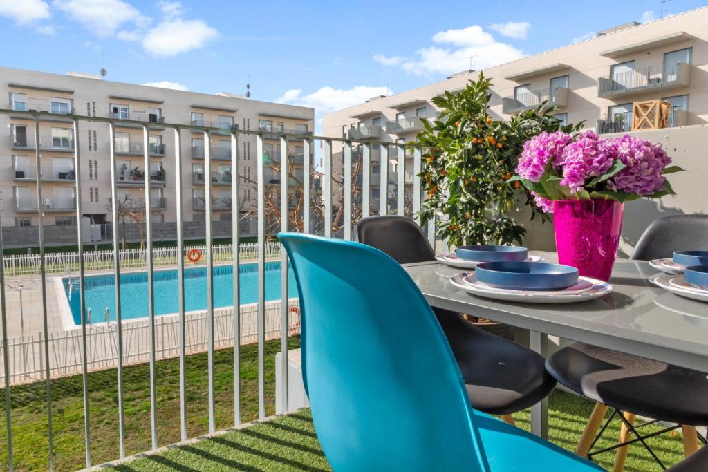 LOVELY NEW APARTMENT 5 Min WALK TRAIN STATION 7 Min TO CALAFELL BEACH photo 1