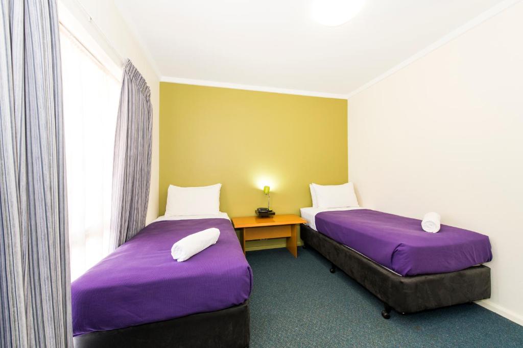 ibis Styles Geraldton - Tap to explore photos