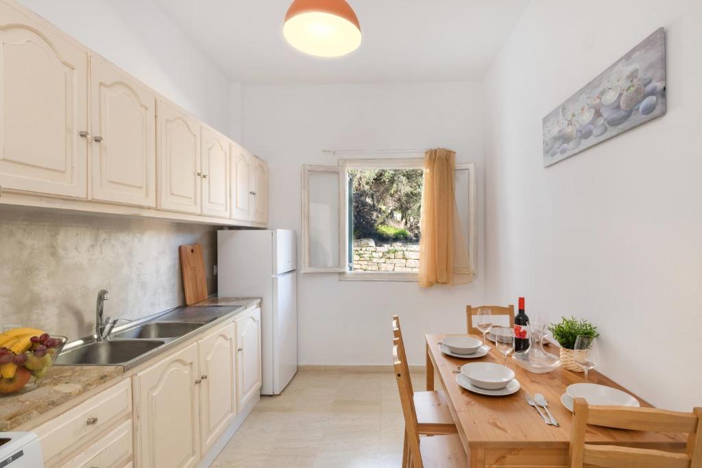 Luna Apartments Corfu photo 2