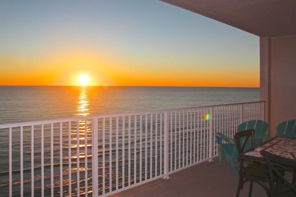 Beachfront Condo with Stunning Ocean Views and Pool! photo 1