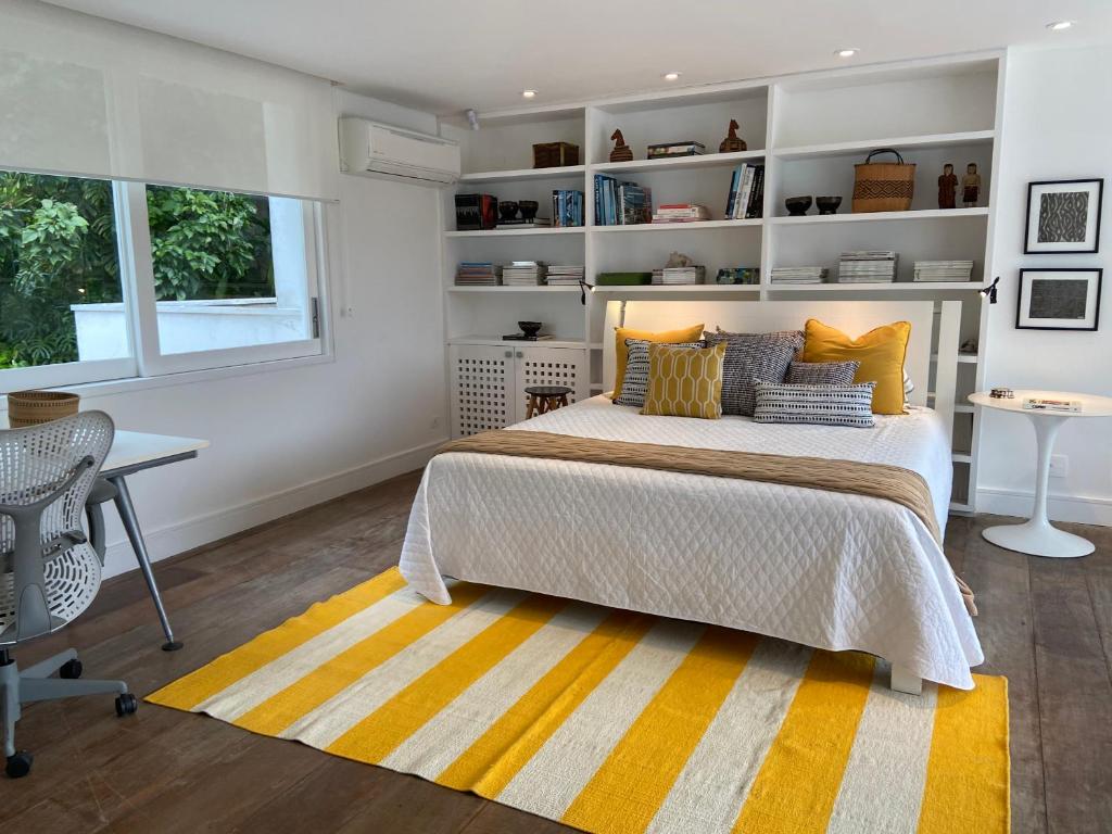 Tropical Contemporary Suites photo 4