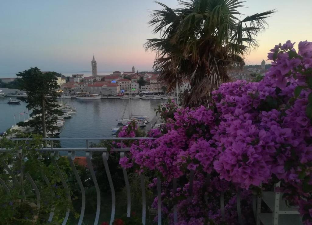 Apartments Pero - 50 m from sea photo 1