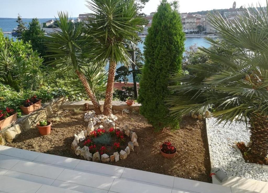 Apartments Pero - 50 m from sea photo 4