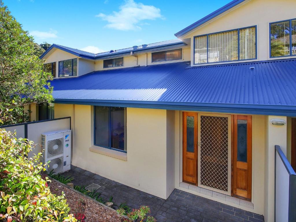 Family Beach Retreat in Lovely Terrigal Home photo 1