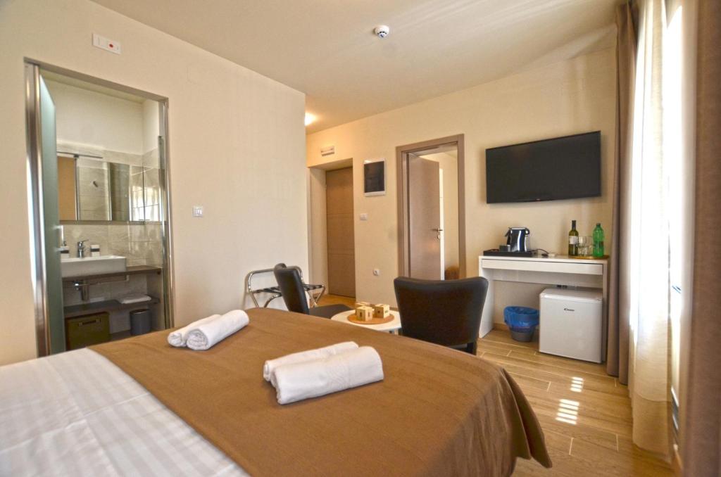 App & Rooms Juraga photo 1