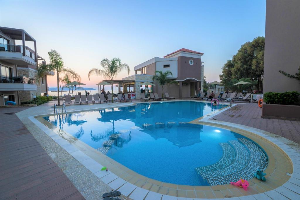 Golden Bay photo 1