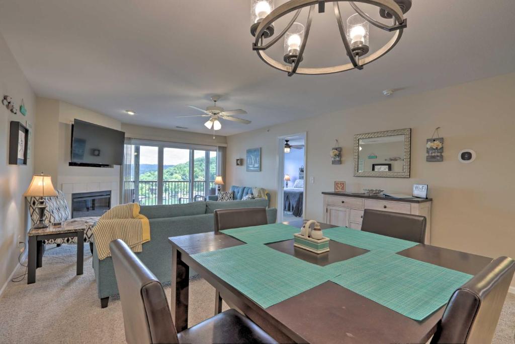 The Lake Escape with Balcony and Pool Access! photo 1