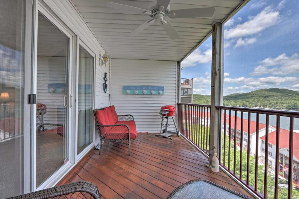 The Lake Escape with Balcony and Pool Access! photo 2