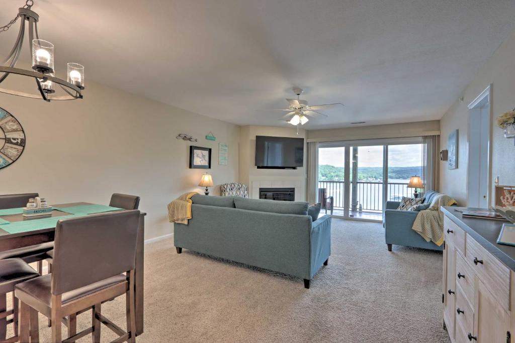 The Lake Escape with Balcony and Pool Access! photo 3