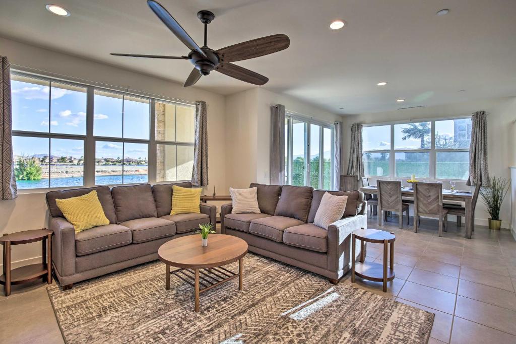 Lakefront Getaway with Pool about Steps to Golf Courses! photo 3