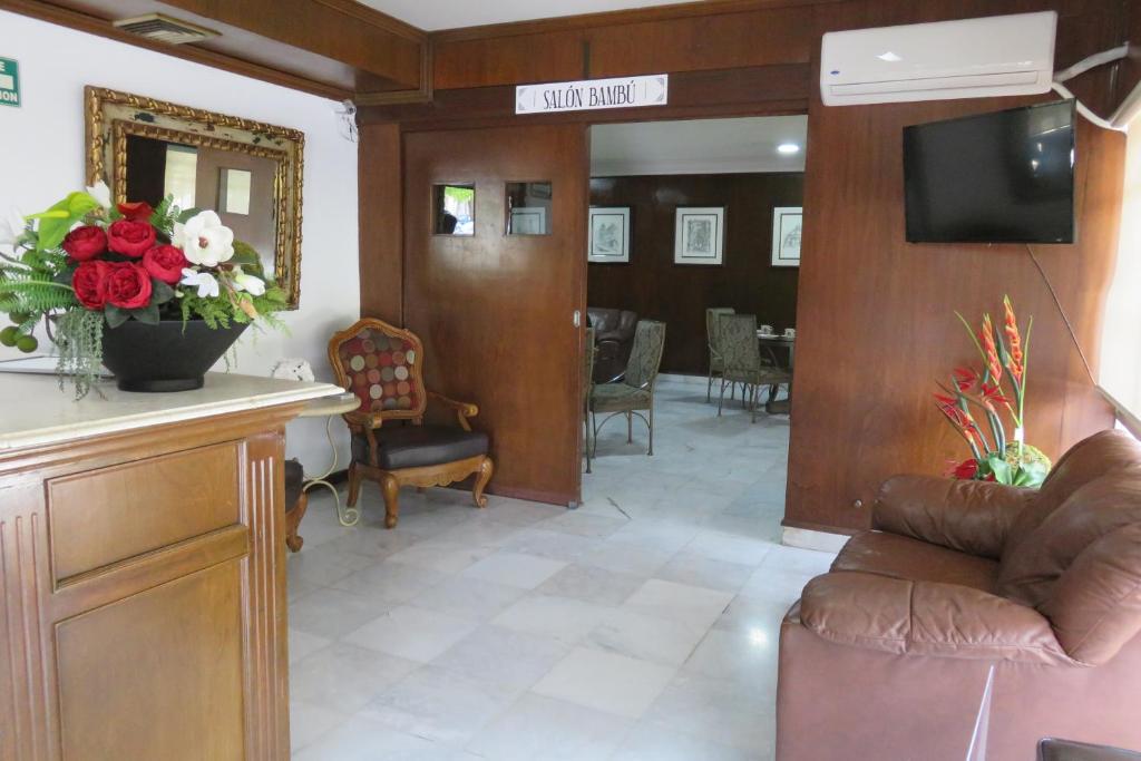 Hotel Huizache photo 1
