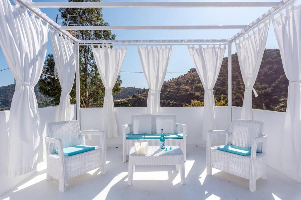 3 bedrooms villa with sea view private pool and furnished terrace at Competa photo 1