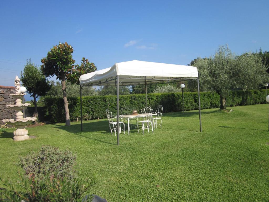 B&B BOUTIQUE DI CHARME "ETNA-RELAX-NATURA" photo 1
