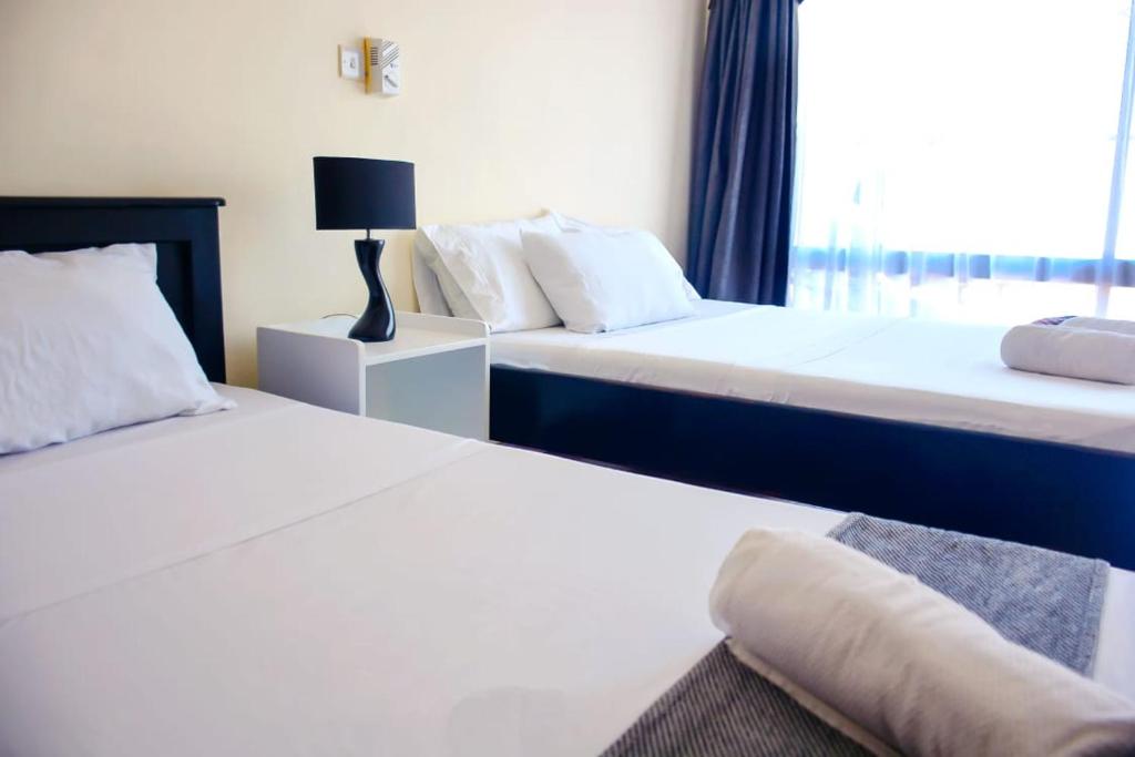 Stylish Apartment 5 mins walk to the beach photo 2