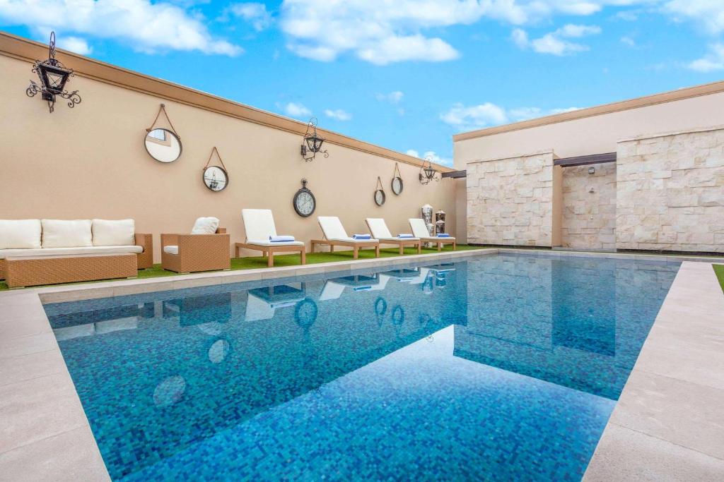 Wyndham Torreon photo 4