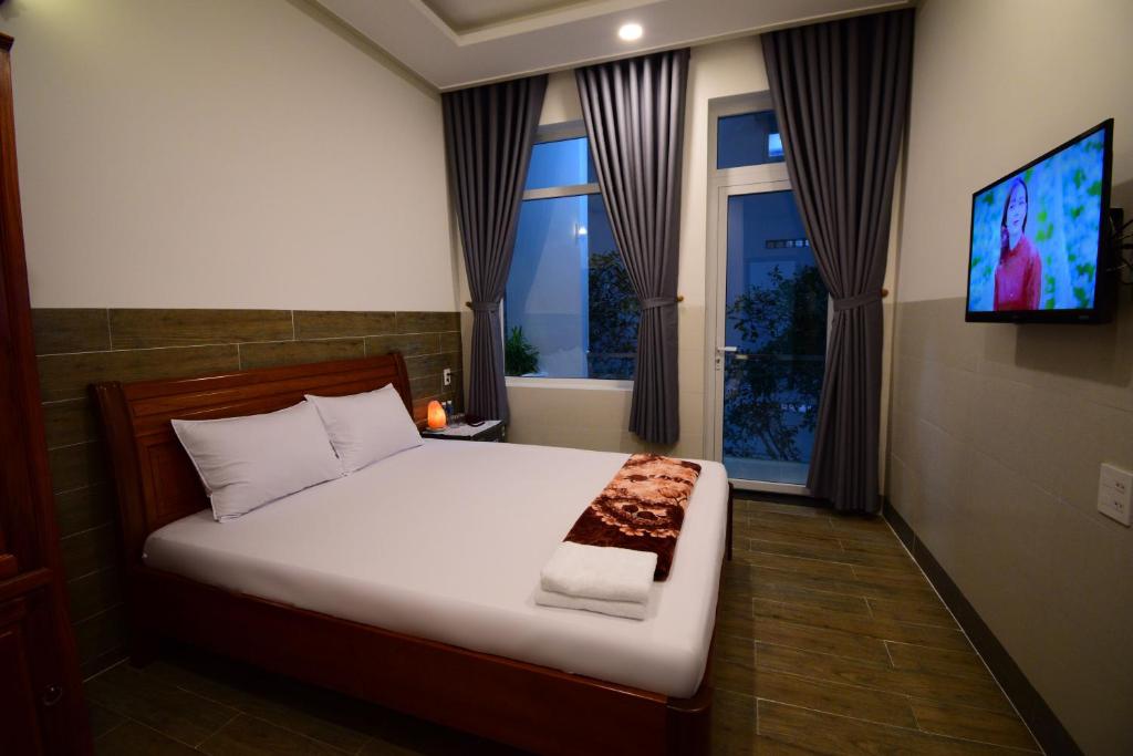 Nhà nghỉ Hùng Hoa