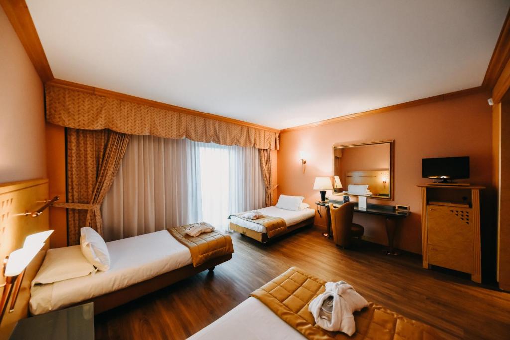 SHG Hotel Antonella photo 2
