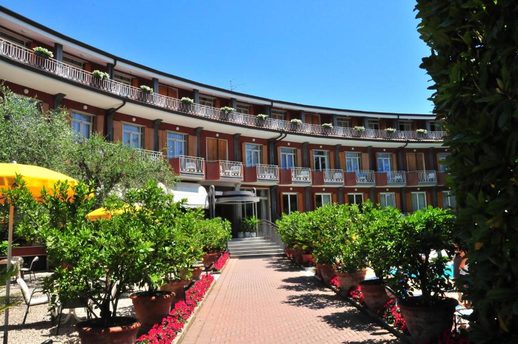 Hotel Continental photo 1