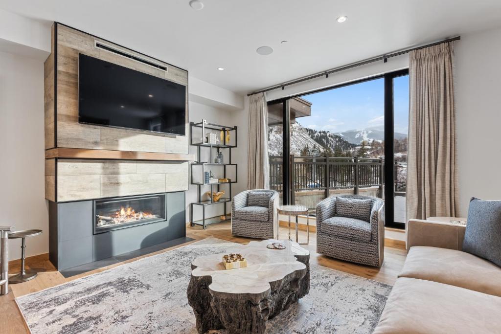 Riverfront Lodge by East West Hospitality photo 1