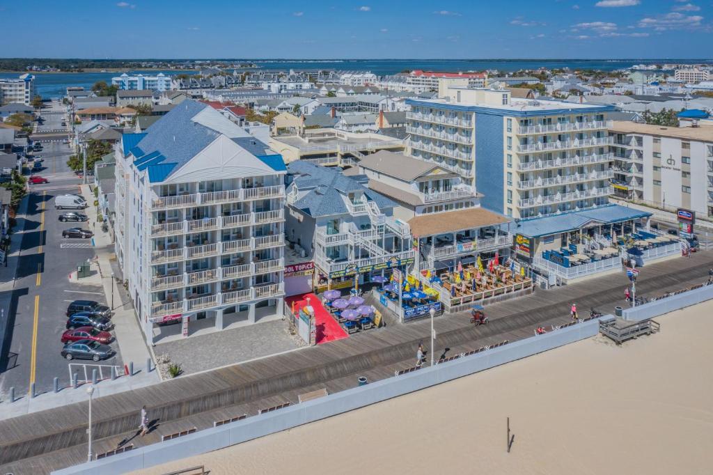 Boardwalk Terrace photo 3