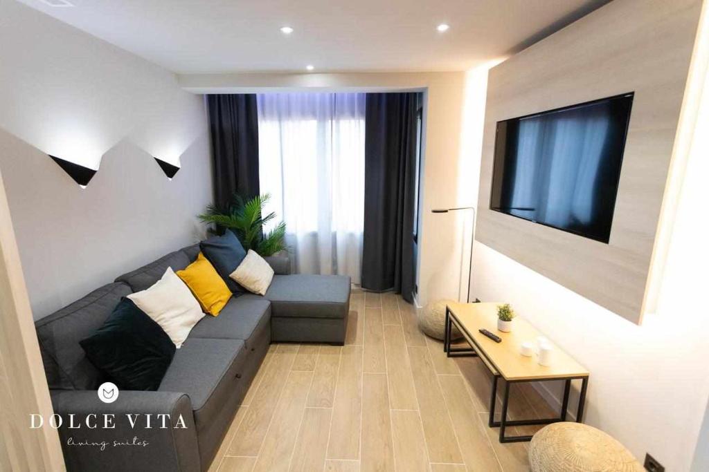 Apartamento Roma living suite en Vila real photo 1