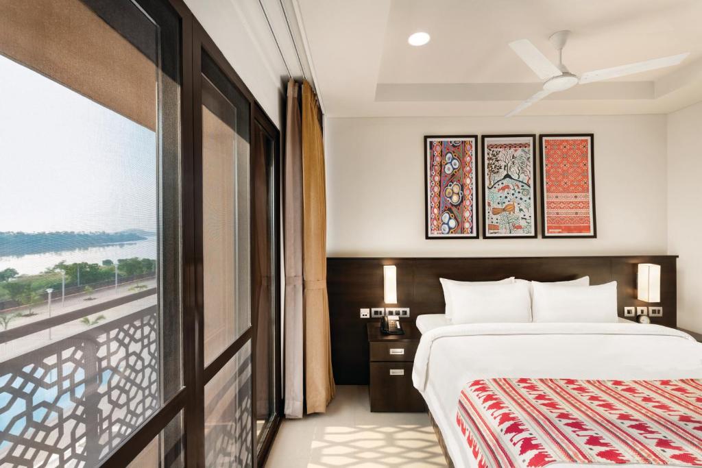 Ramada Encore by Wyndham Statue of Unity photo 4
