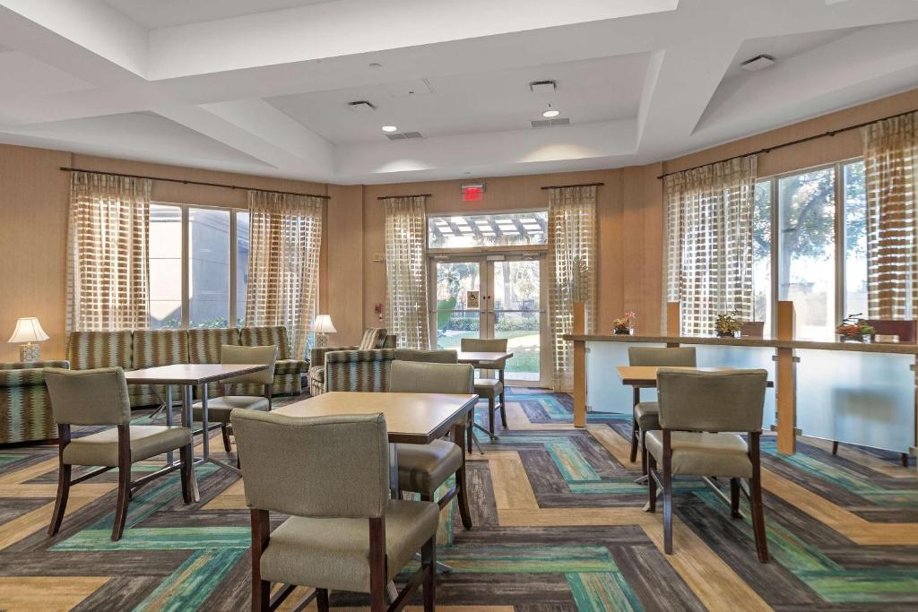 La Quinta by Wyndham Ft. Lauderdale Airport photo 3