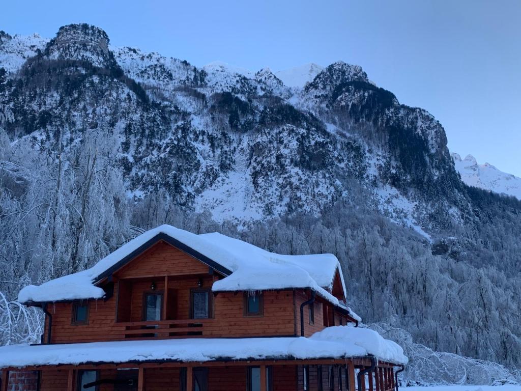 Bujtina Malaj photo 4