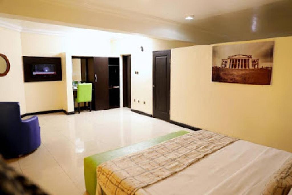 Room in Lodge - Kakanfo Innheritage, Splendour and Royalty All Combined photo 4