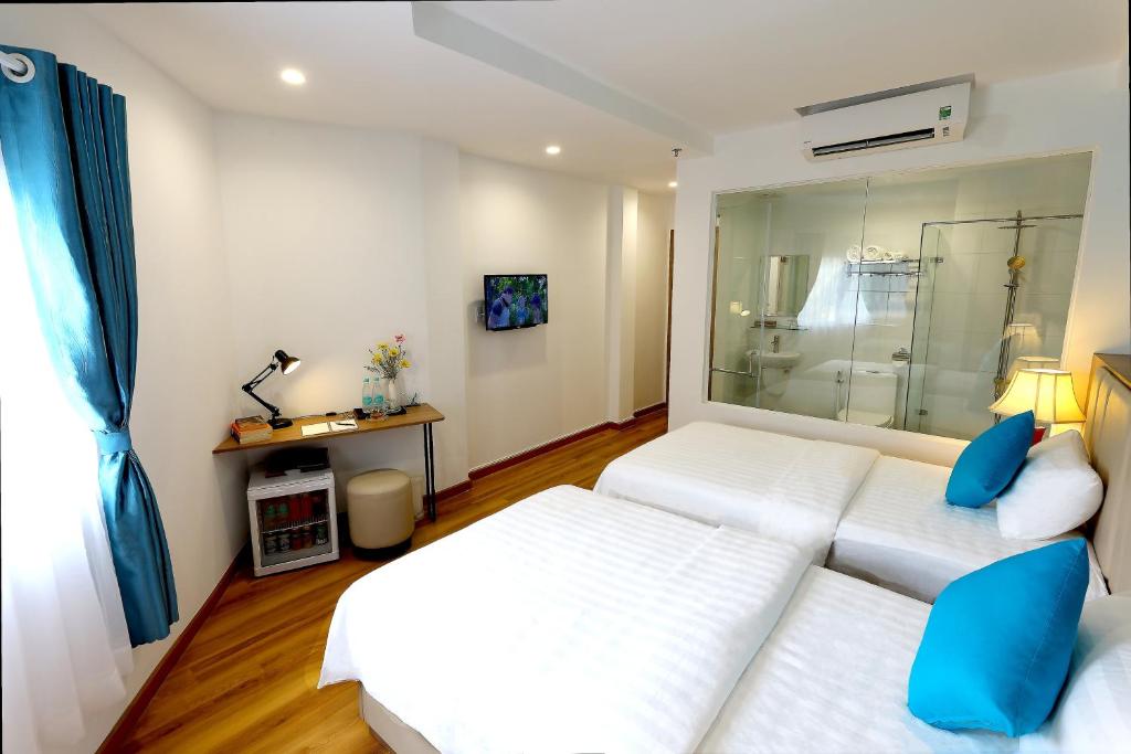 Двухместный (Superior Twin Room with City View - Free 01 laundry set/night), Sogo Hotel Saigon