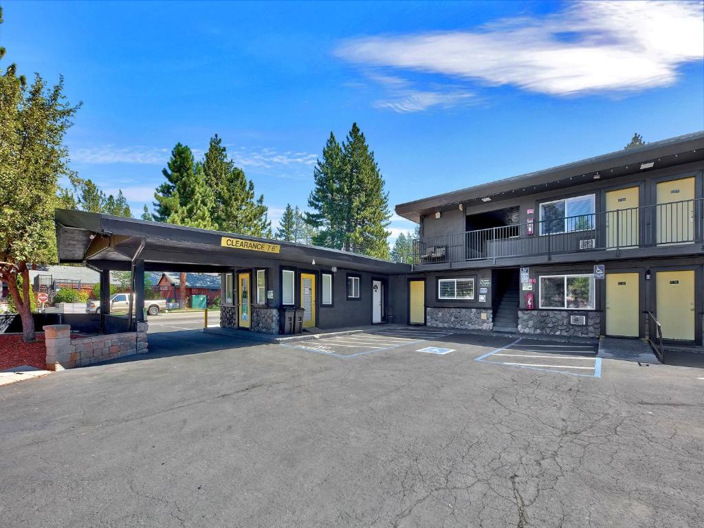 Secrets Inn Lake Tahoe photo 3