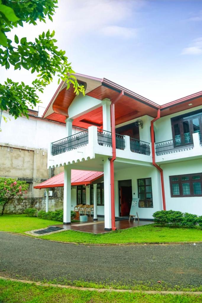 Sapumal Lodge photo 1