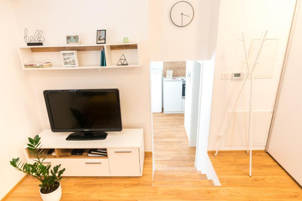 Apartment ALMA - to travel is to live photo 1