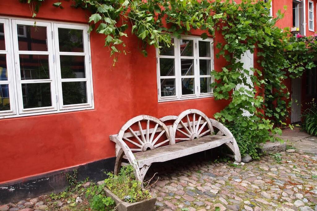 The nicest house with internet photo 1